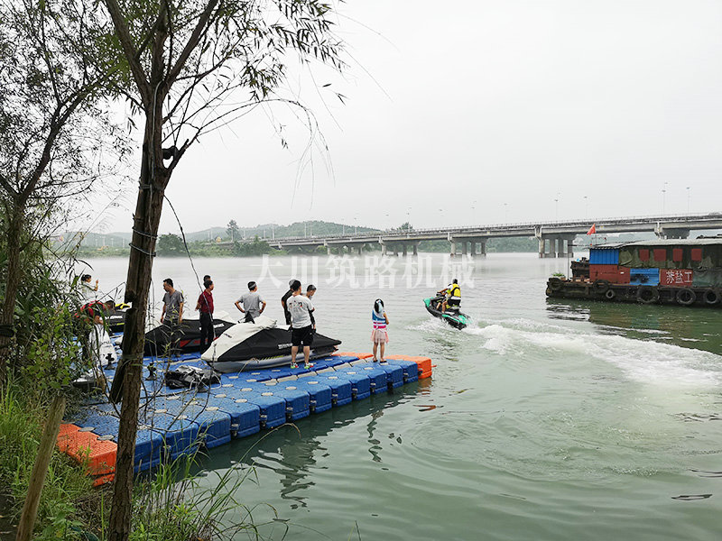 團(tuán)隊(duì)風(fēng)采 (8) 團(tuán)隊(duì)風(fēng)采 (8)