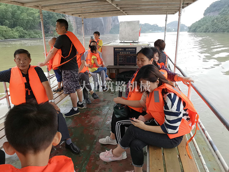 團(tuán)隊(duì)風(fēng)采 (2) 團(tuán)隊(duì)風(fēng)采 (2)